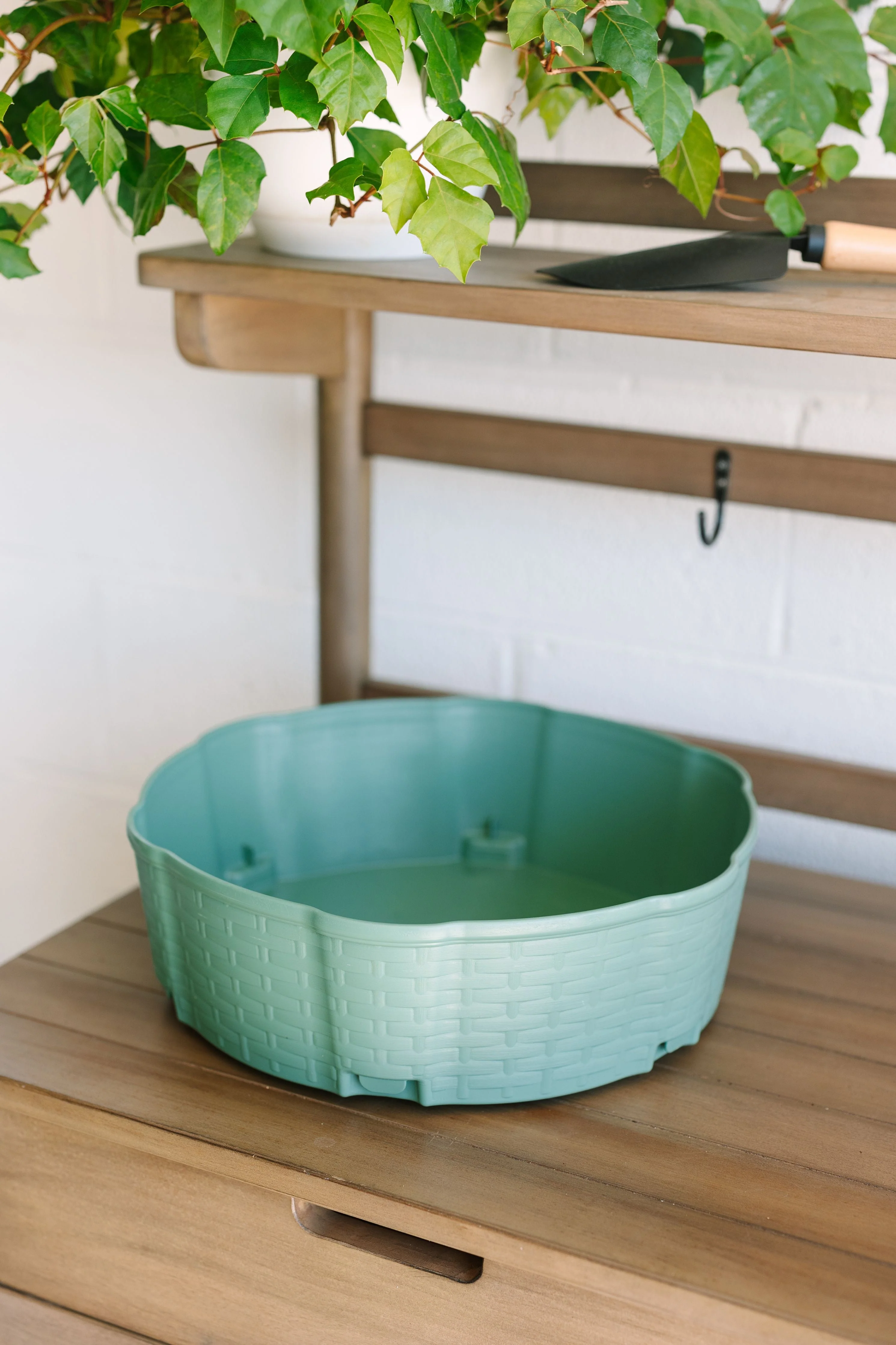 Top Water Reservoir | Sage (Basket Weave Texture)